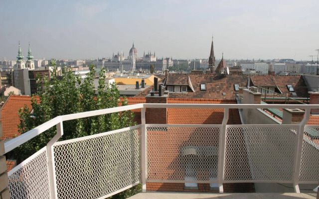Budavar Bed and Breakfast