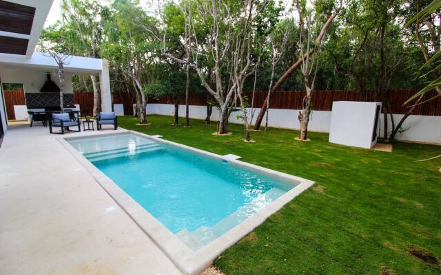 Bahia Principe Vacation Rentals - Four-Bedroom House