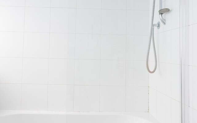 Spacious Period Property Next To Westfield