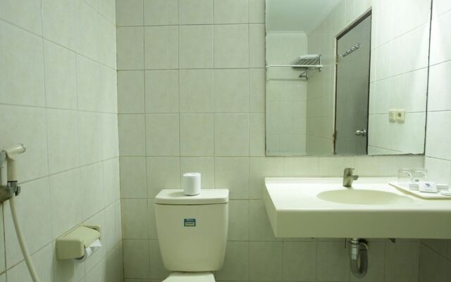 RedDoorz @ Raya Pantai Kuta