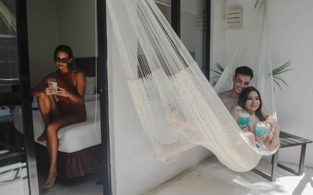 Siesta Fiesta Hotel