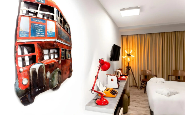 360 Degrees Pop Art Hotel