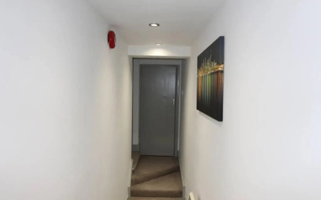 Spacious Central Chic Apartment - Simply Check In