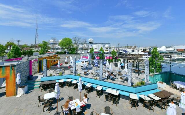 The Freeport Inn and Marina