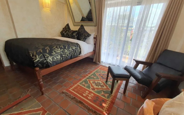 Woodmere Grand Hotel