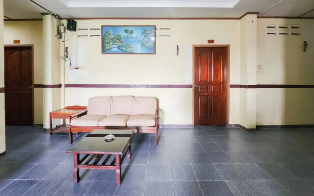 RedDoorz near Akau Potong Lembu Tanjung Pinang