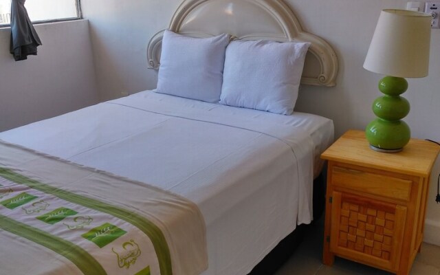 Tropicus 24 Suite Room With Balcony