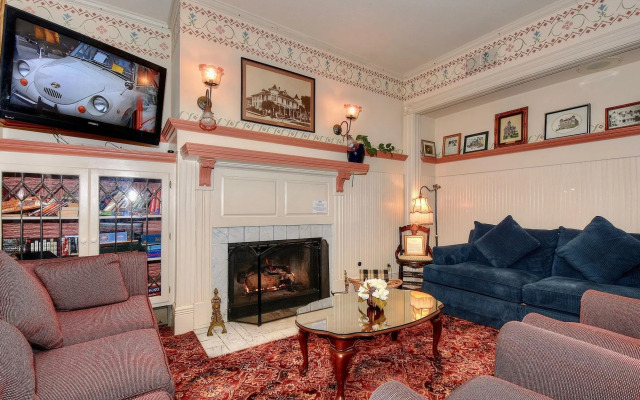 Centrella Hotel, A Kirkwood Collection Hotel