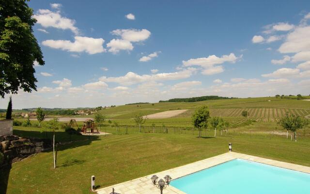 Luxury Apartment With Terrace, Sauna, Tennis, and Heated Pool