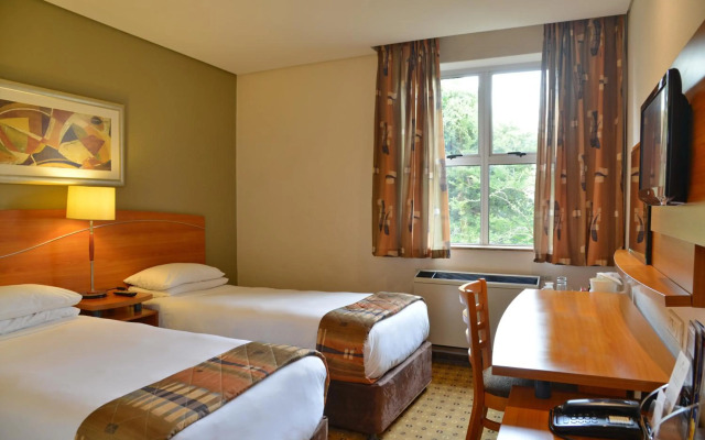 Road Lodge Sandton Grayston Drive