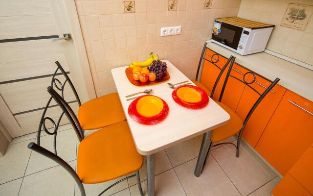 9 ночей на улице Карла Либкнехта 112