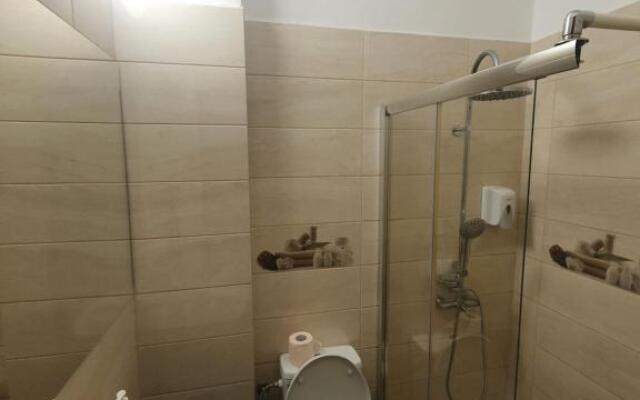 Studio Royal 1 bis