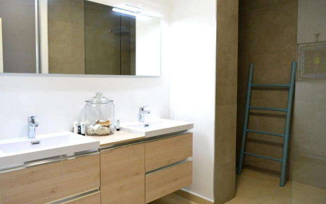 Manuia luxury apartment - Tahiti Punaauia -Wi-Fi Netflix pool & gym