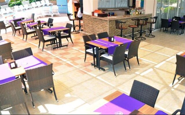 Albatros Apart Hotel