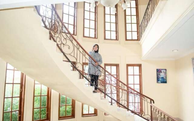 Jalan Bagindo Aziz Chan