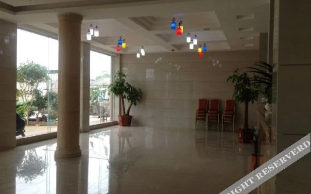 Yintanjinshu Business Hotel