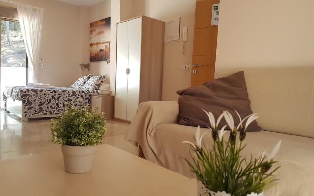 TocToc Victoria Studio Solarium