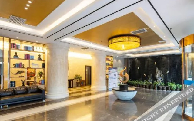 Zhouzhi Yibo Hotel
