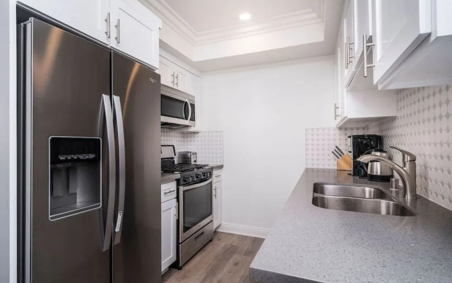 Brand NEW Luxury 3bdr Townhome In Silver Lake