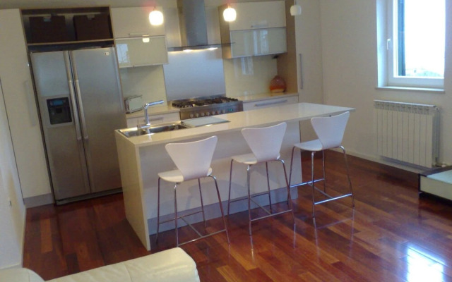 Villa Brumnic Apartments