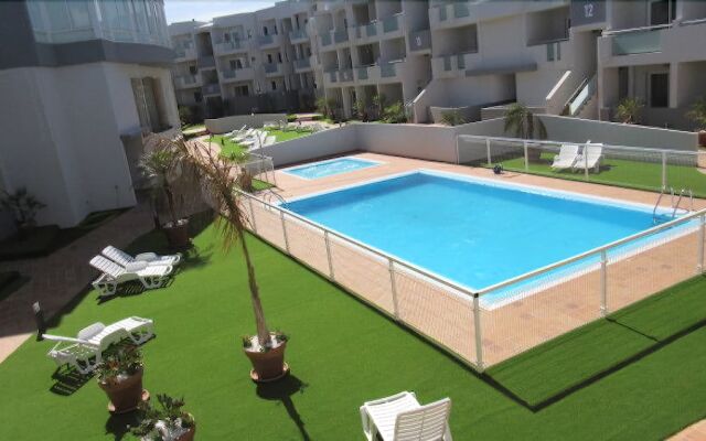 Candy Pop by Lovely Property