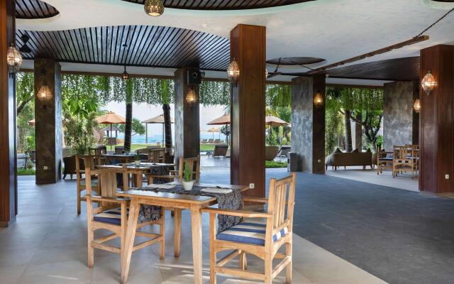 d’Nusa Beach Club and Resort