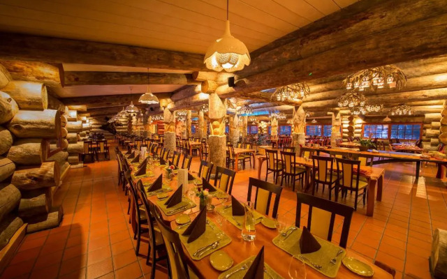 Kakslauttanen Arctic Resort