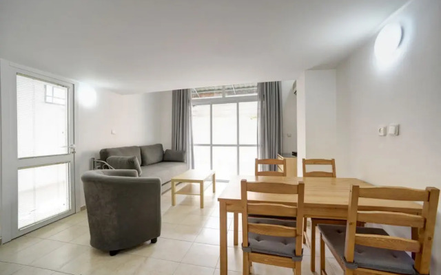 Sea Suites Apartments