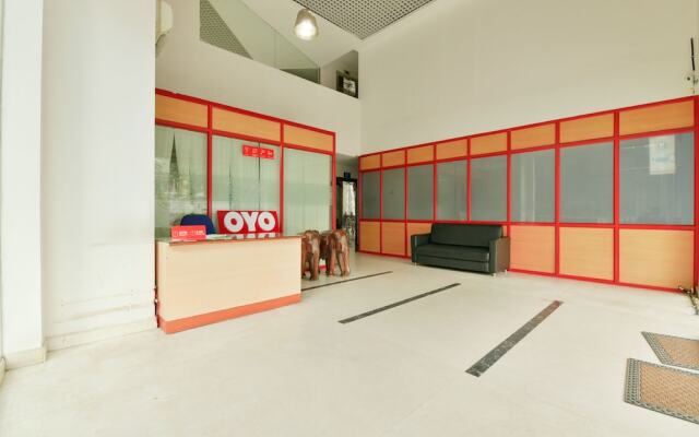 OYO 15092 Kavitha International