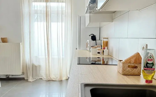 Spacious duplex in the center