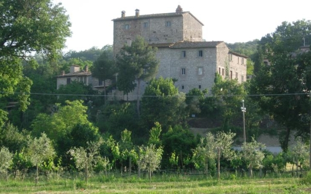 Gli Appartamenti Di Torre Bertona