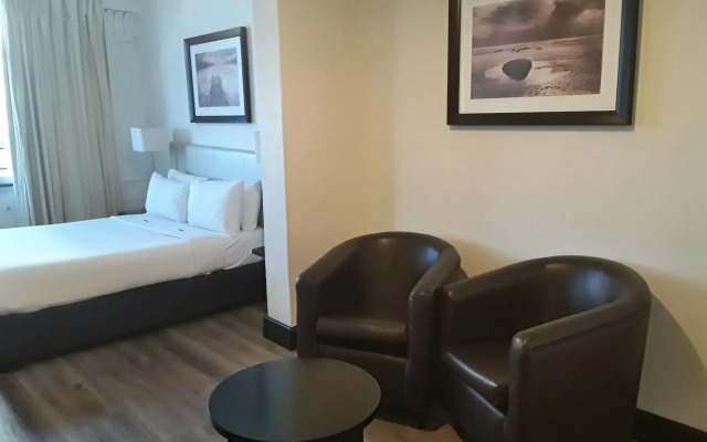 Parade Hotel