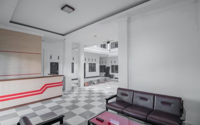 Cemara Guesthouse by RedDoorz