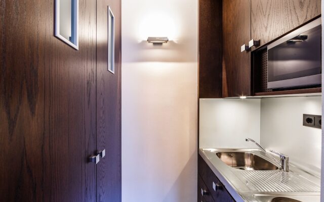 BURNS Art Apartments