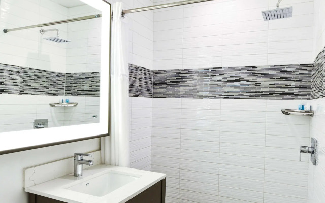 Sunset West Hotel, SureStay Collection by Best Western