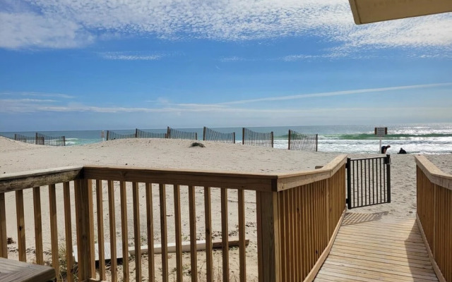 Relaxing 2bd/2ba w/ Partial View & Pool