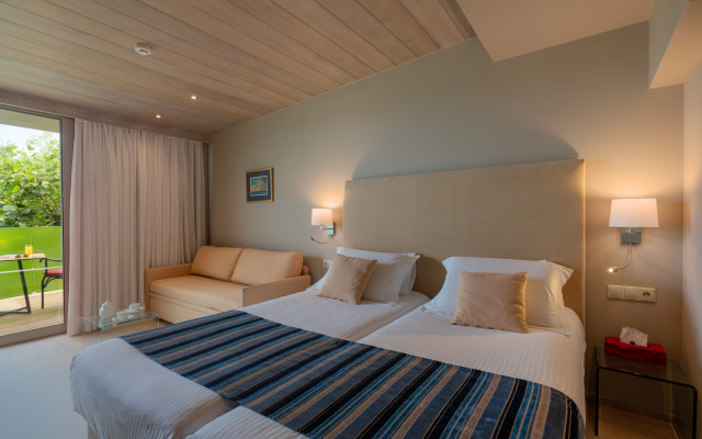 Kyma Suites Beach Hotel