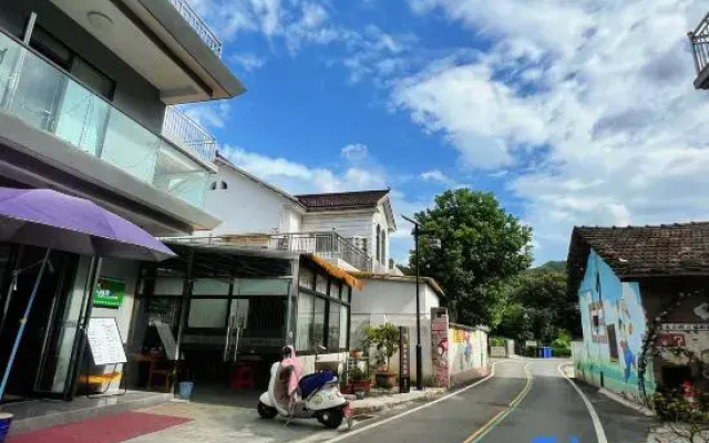 Moon Bay Yulinba Shiguang Paopaojia Homestay