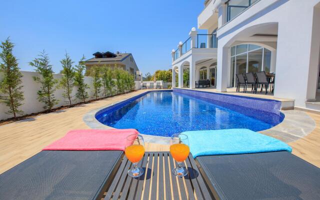 Orka World Villa 2 in Oludeniz