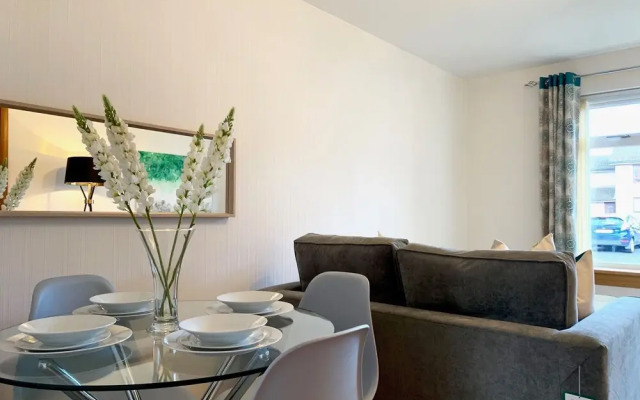 Homely Apartment In Dundee Near Center
