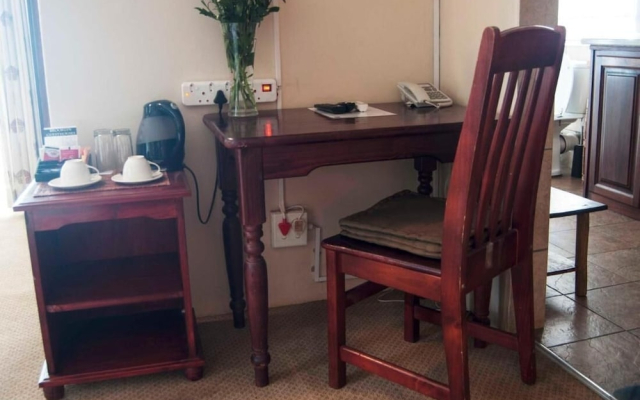 Brooklyn Guesthouses - Budget Double Room