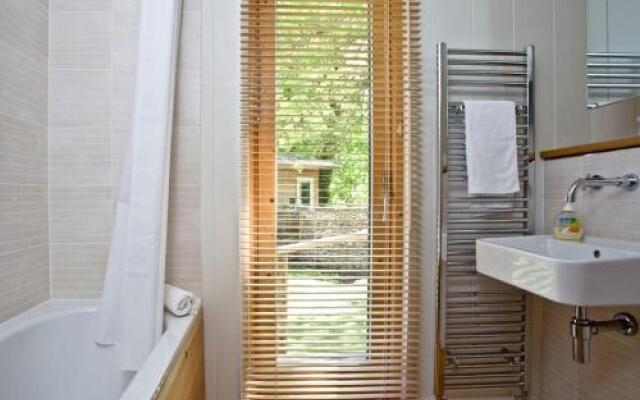 Lakeview - 7 Indio Lake, Bovey Tracey