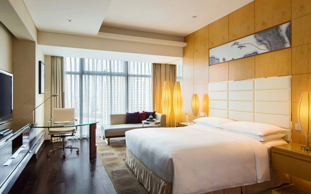 Renaissance Shanghai Putuo Hotel – Guest Rooms – Shanghai