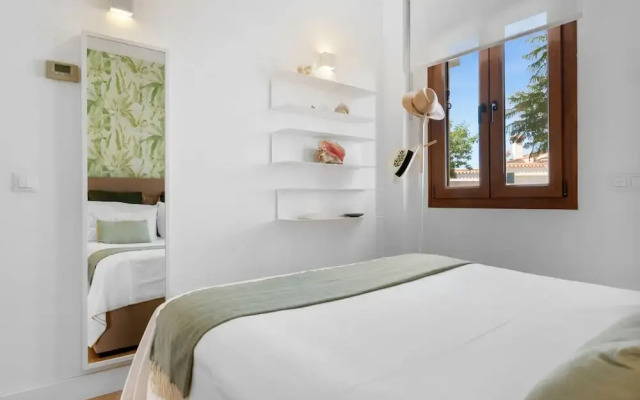 El Higueron Townhouse With Private Pool by Costarentals - Ref 252