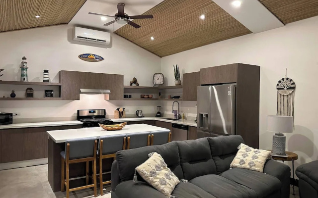 Golden Shore Villa in Tamarindo