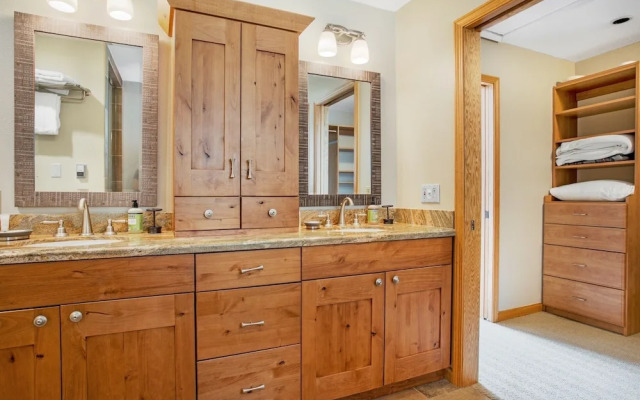 4515 Bighorn Road 4 Bedroom Home