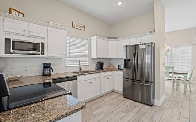 Coastal Fantasea by Destin Getaways