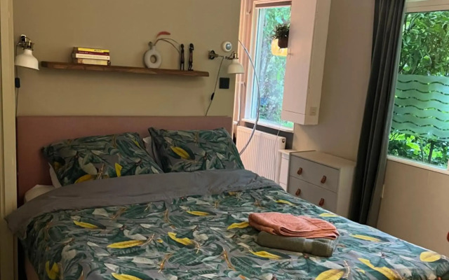 Sfeervol huisje, dichtbij bos en centrum