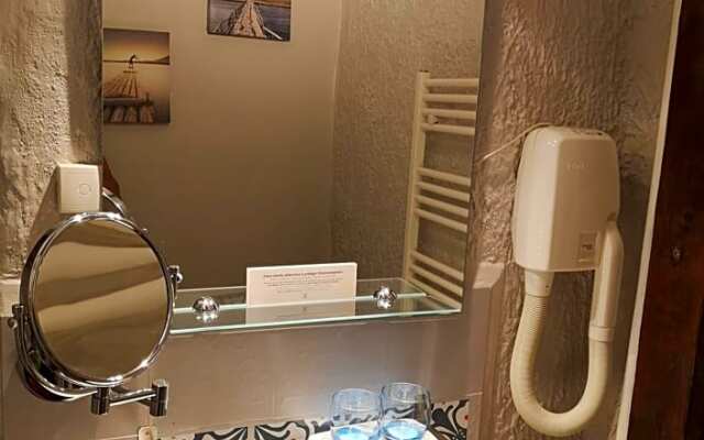 Holiday Home St Restitut with Fireplace I