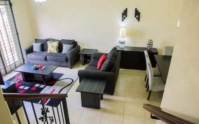 New Kingston Guest Apt at Sonoma Estate